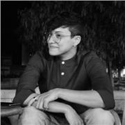 Laureata in Lettere moderne e con specializzazione in Filologia e Critica delle Letterature comparate offre servizio di ripetizioni e doposcuola